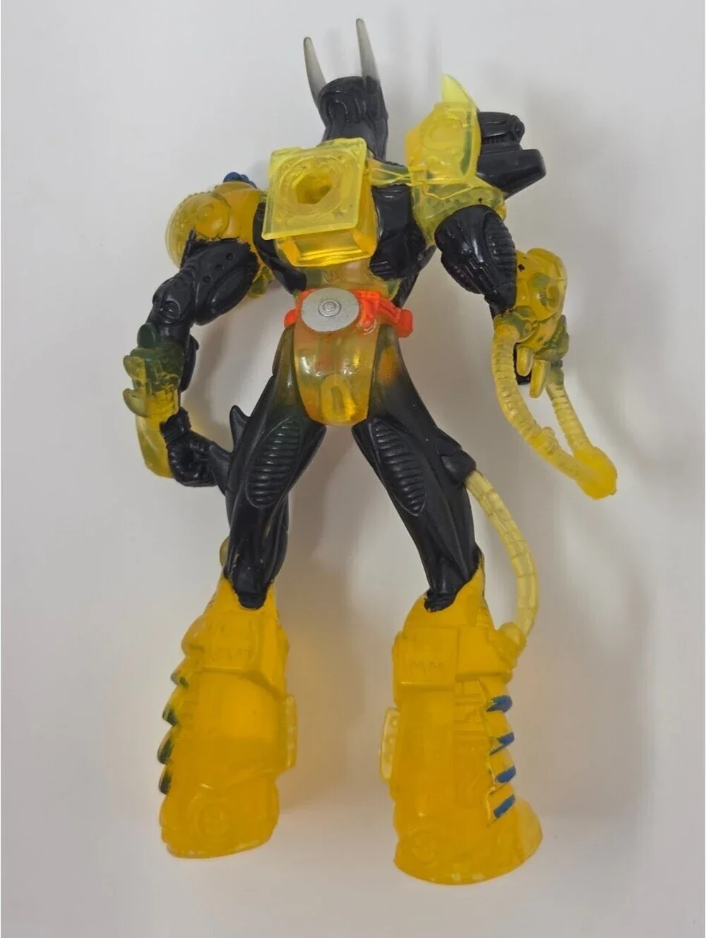 Kenner 1999 DC Comics Batman Mission Masters Figure – Black & Yellow Tech Armor